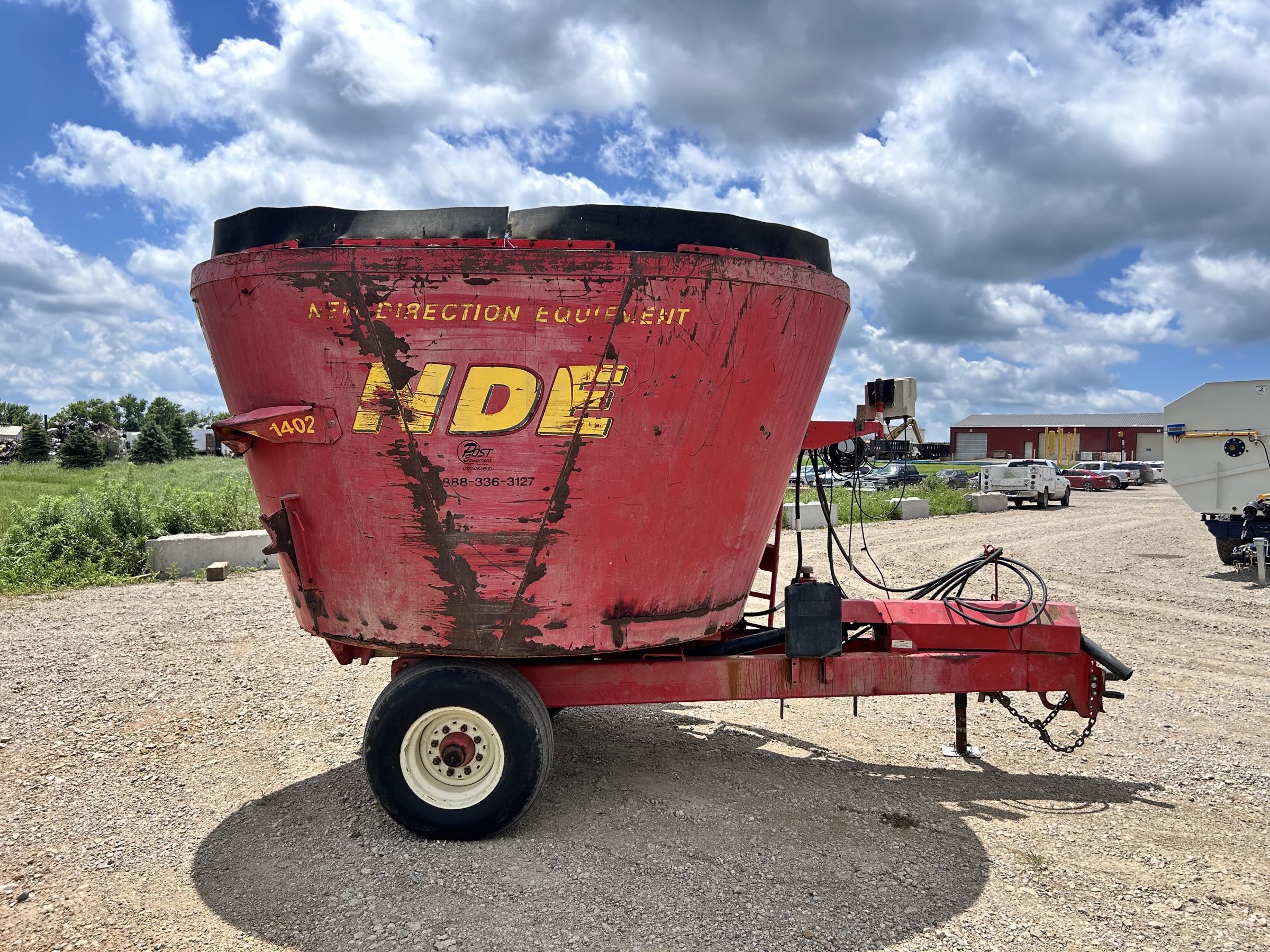 NDEco 1402 Vertical Feed Mixer - Image 4