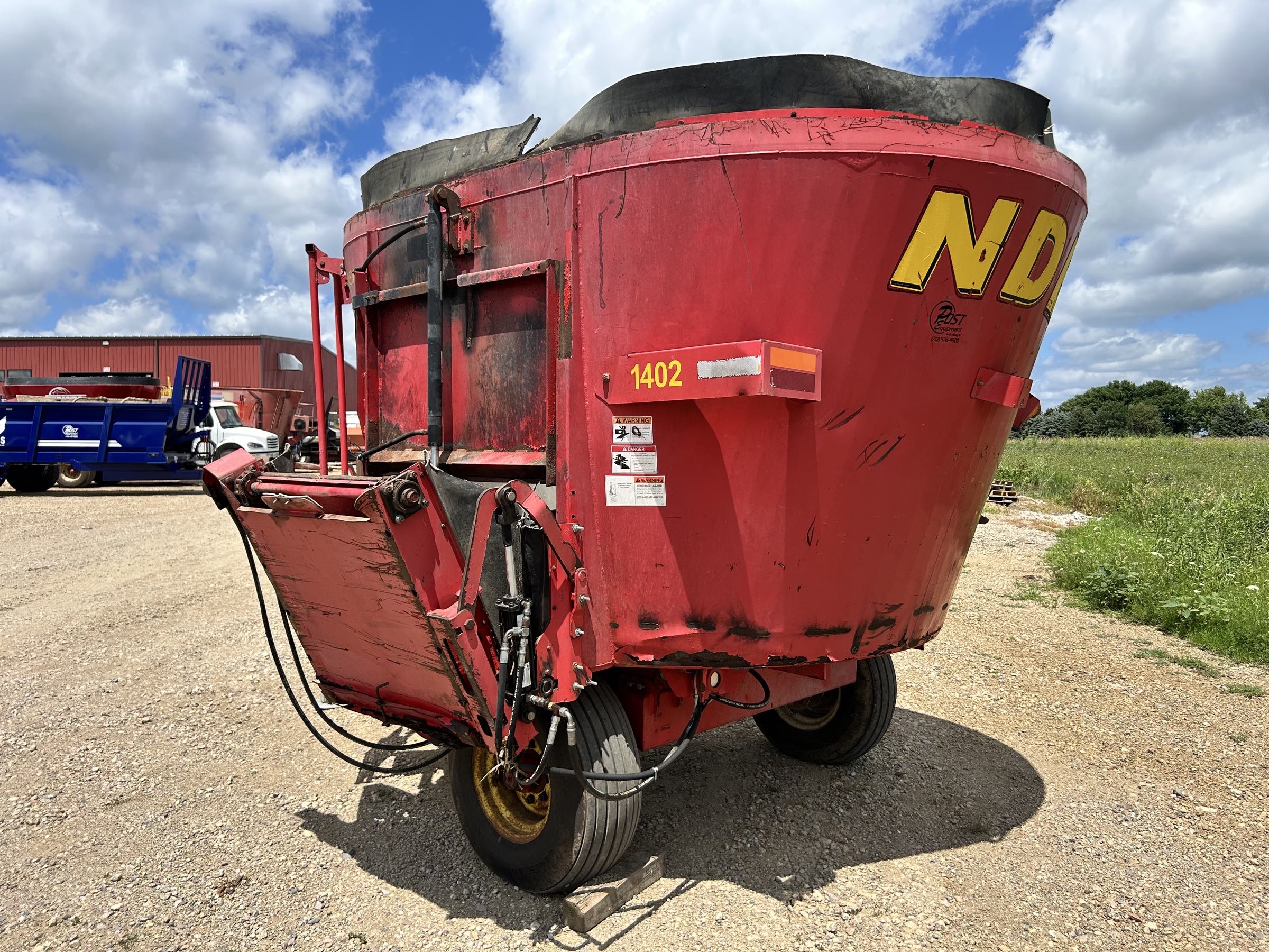 NDEco 1402 Vertical Feed Mixer - Image 7
