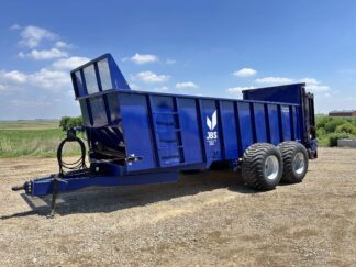 Used 2020 JBS 2248 manure spreader! Log chain floor chain with ploy liner. Good looking vertical beaters with some new cups, powered by a big 1000 CV PTO. Ready to go!