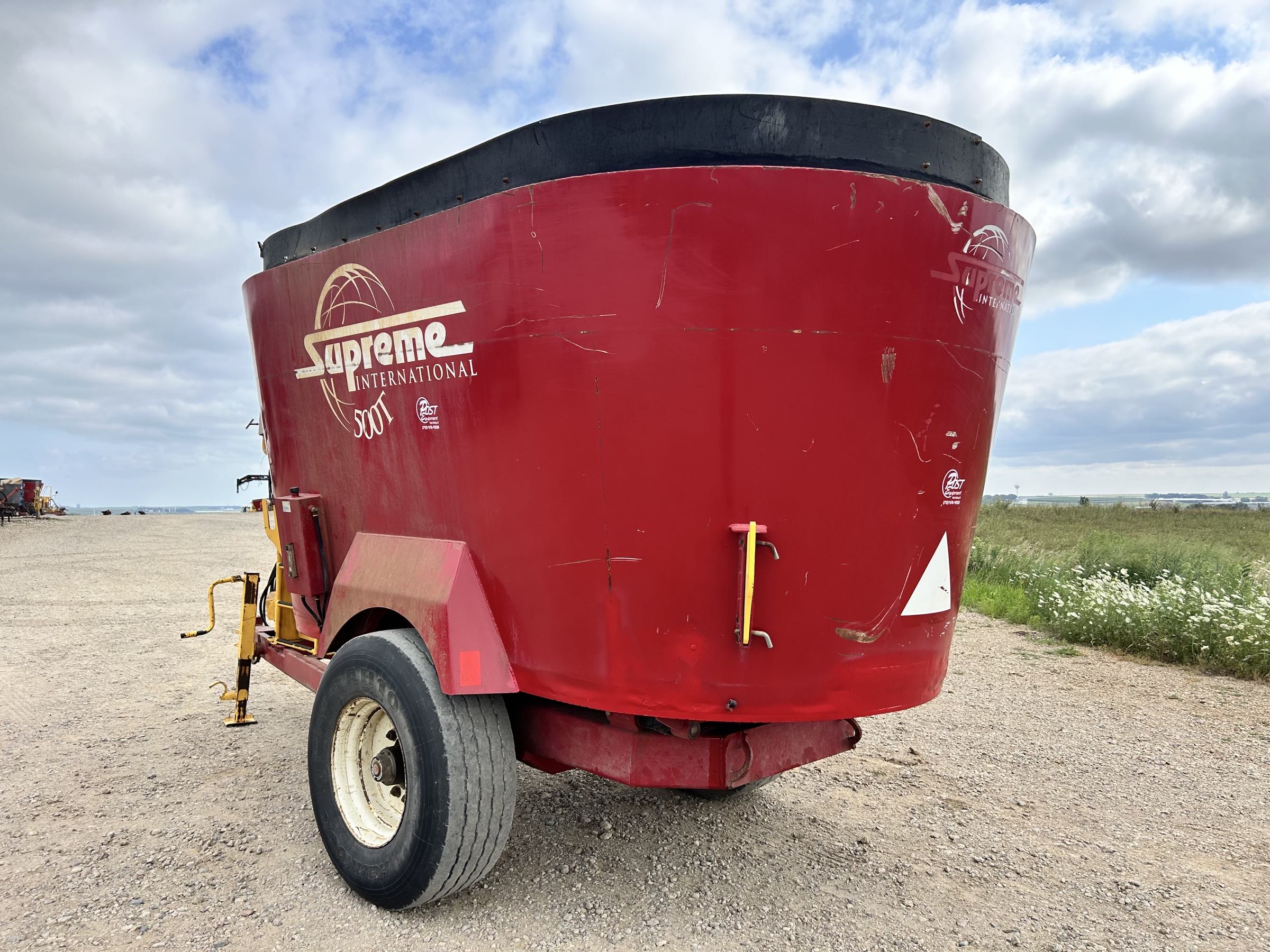 Supreme 500T Vertical Feed Mixer - Image 7