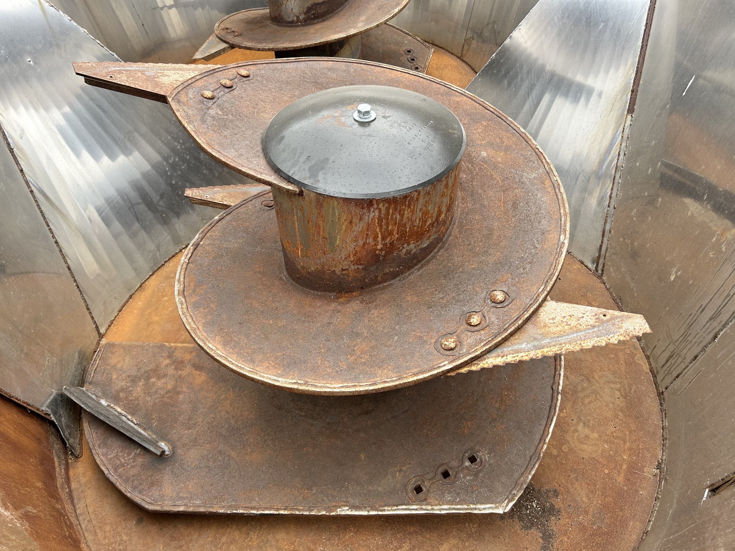 Supreme 500T Vertical Feed Mixer - Image 10