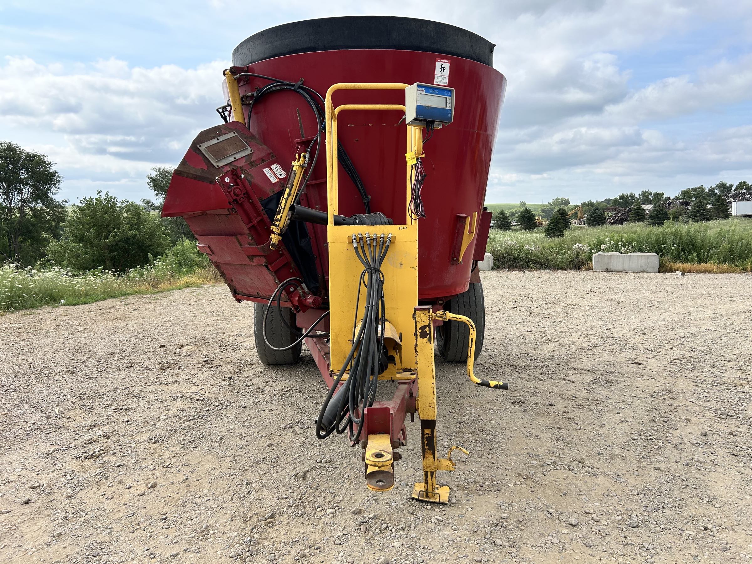 Supreme 500T Vertical Feed Mixer - Image 2