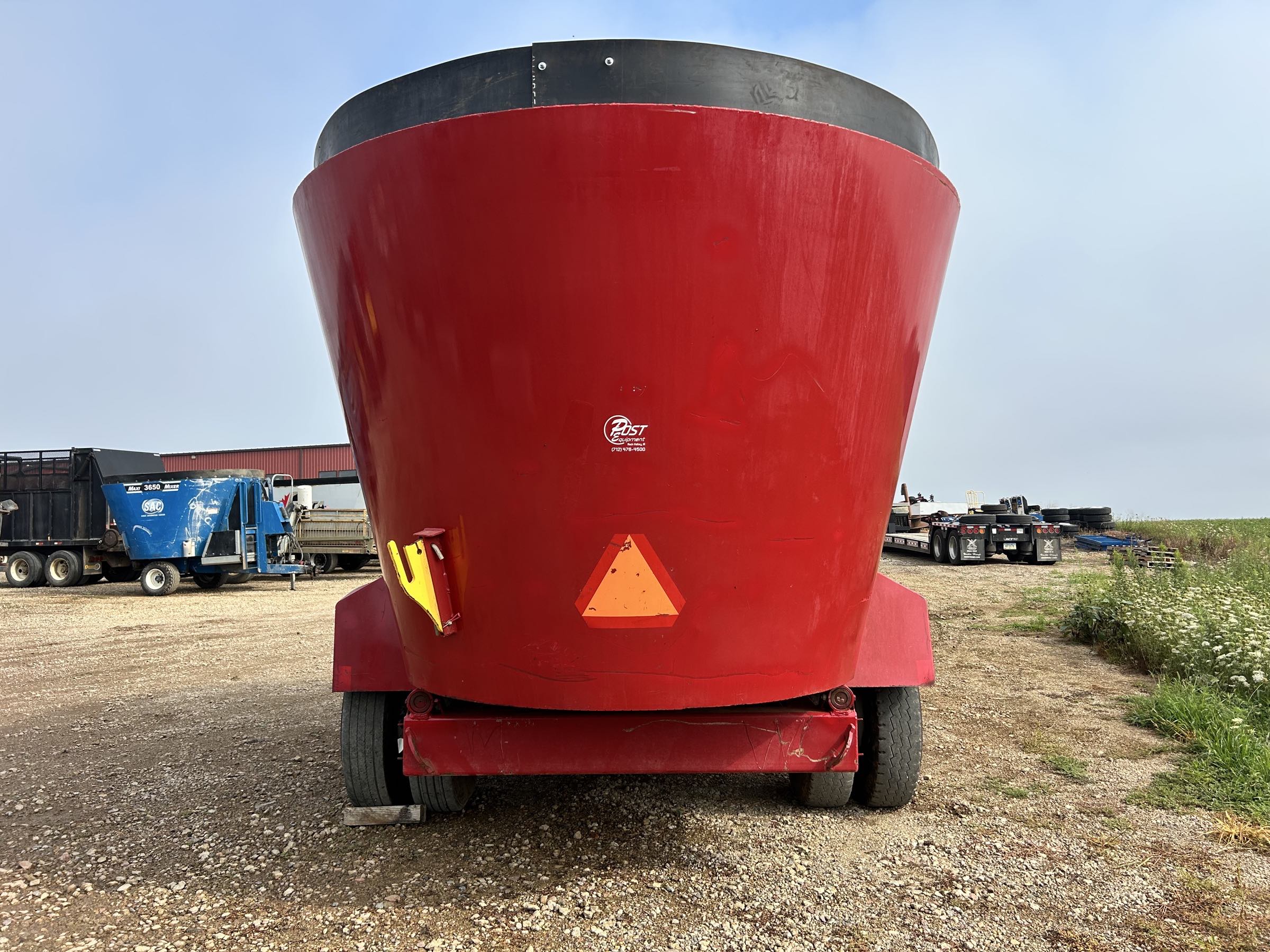 Supreme 900T Vertical Feed Mixer - Image 6
