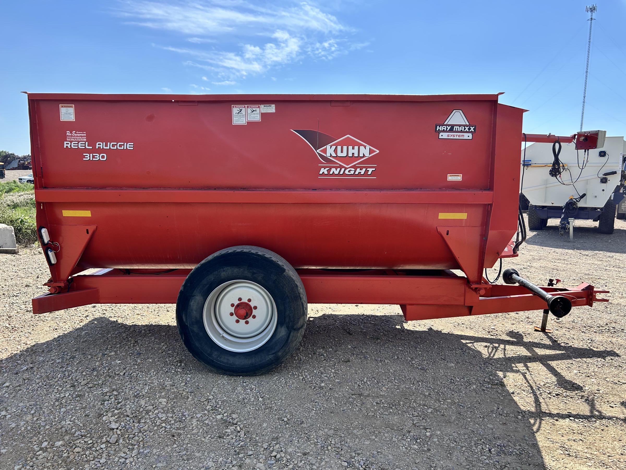 Kuhn Knight 3130 Reel Feed Mixer - Image 4