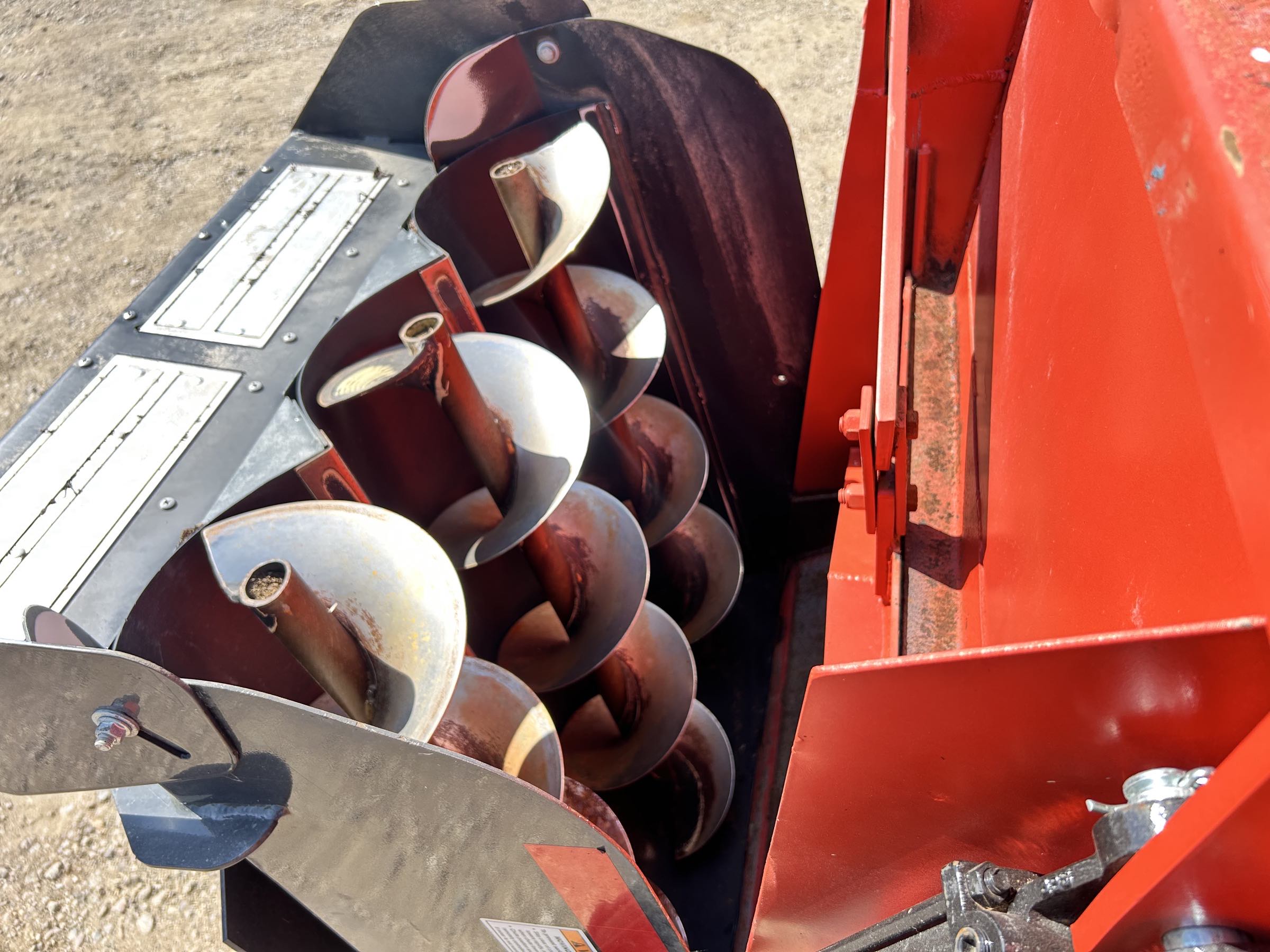 Kuhn Knight 3130 Reel Feed Mixer - Image 9