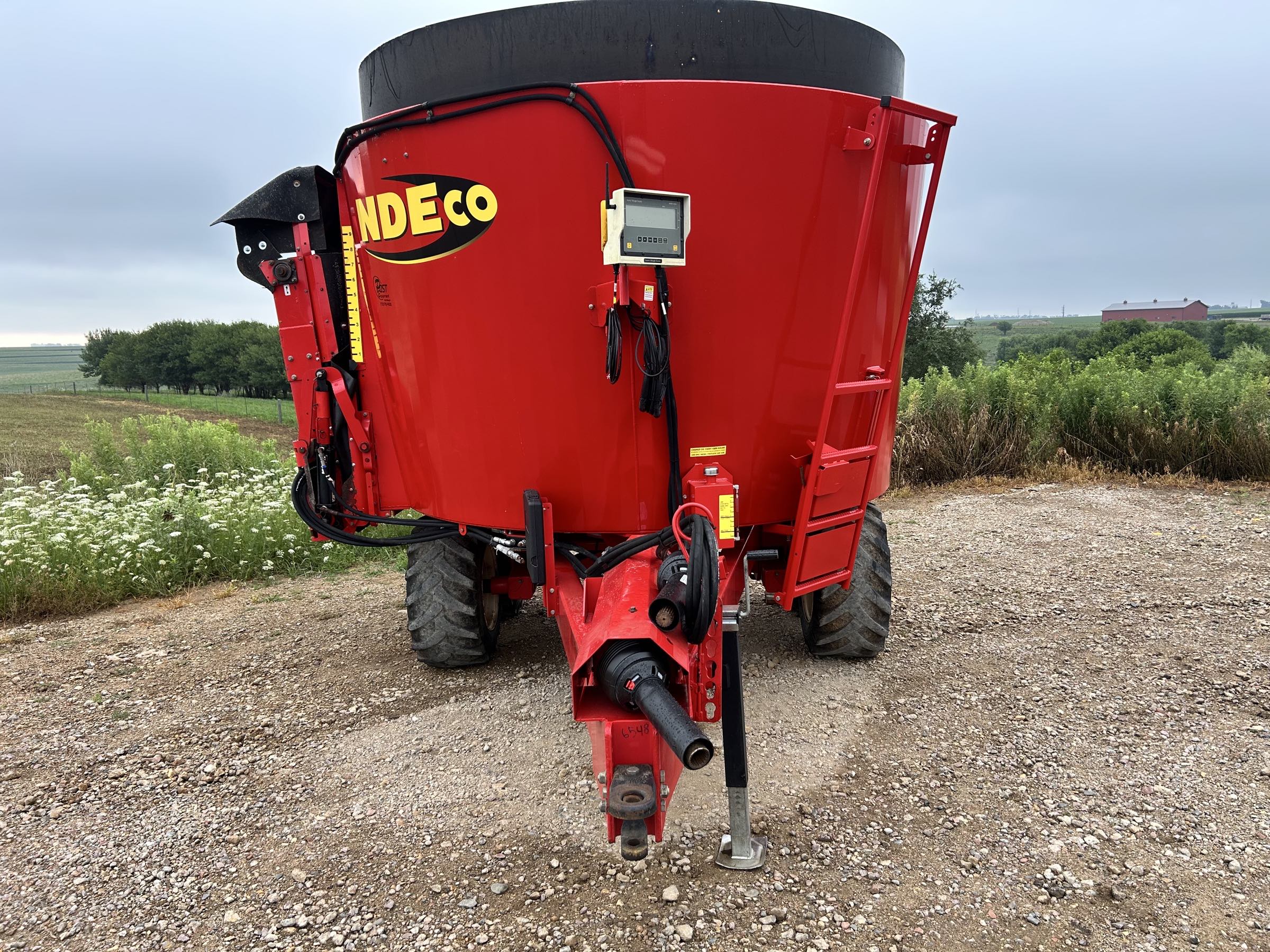 NDEco S500L Vertical Feed Mixer - Image 2
