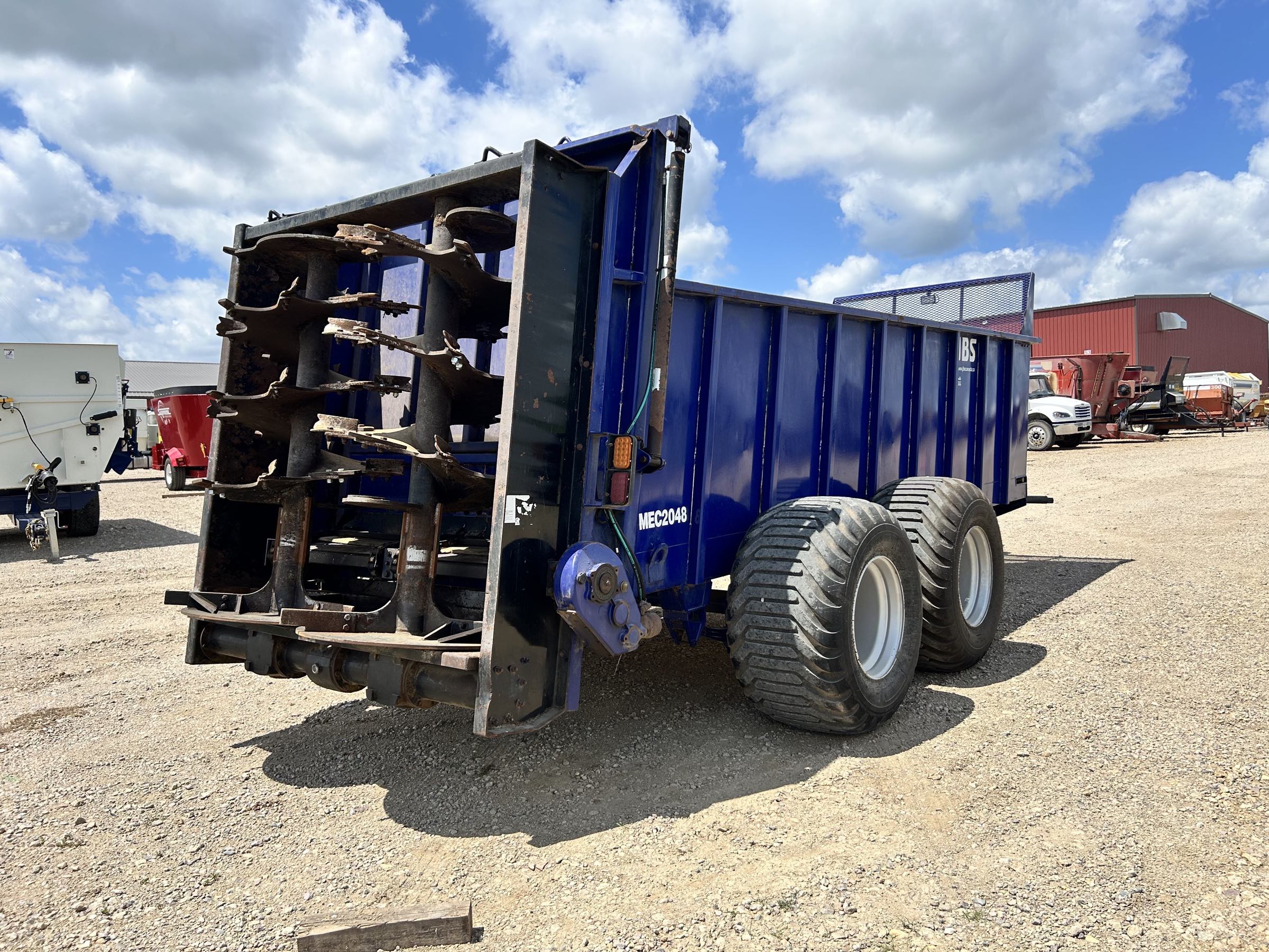 JBS 2048 Manure Spreader - Image 6