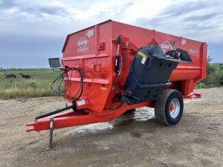 Kuhn Knight RA142 Reel Feed Mixer