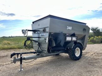 Meyerink 340 3 Auger Feed Mixer