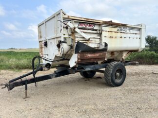 Roto-Mix 490-14 Reel Feed Mixer