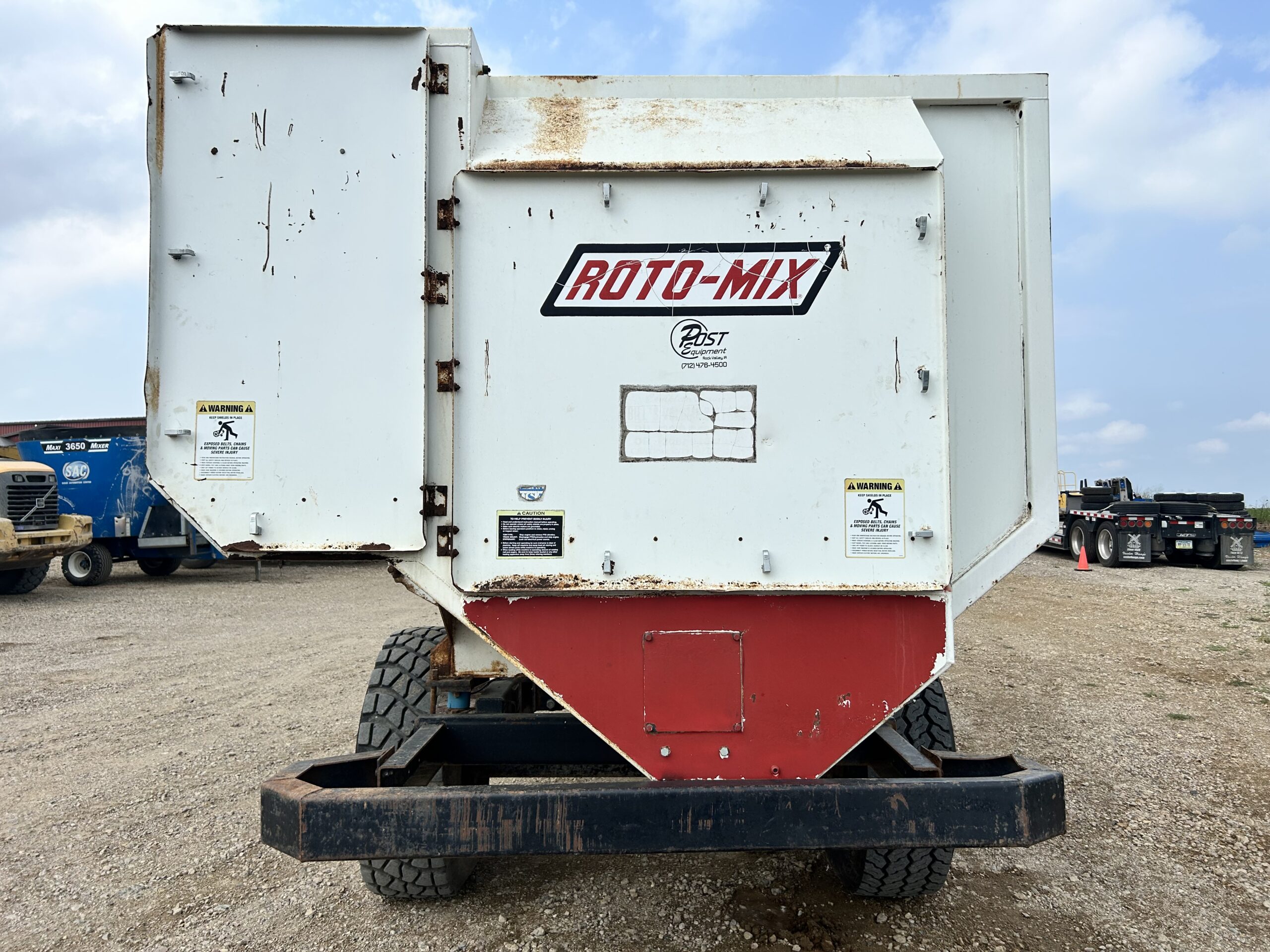 Roto-Mix 490-14 Reel Feed Mixer - Image 6