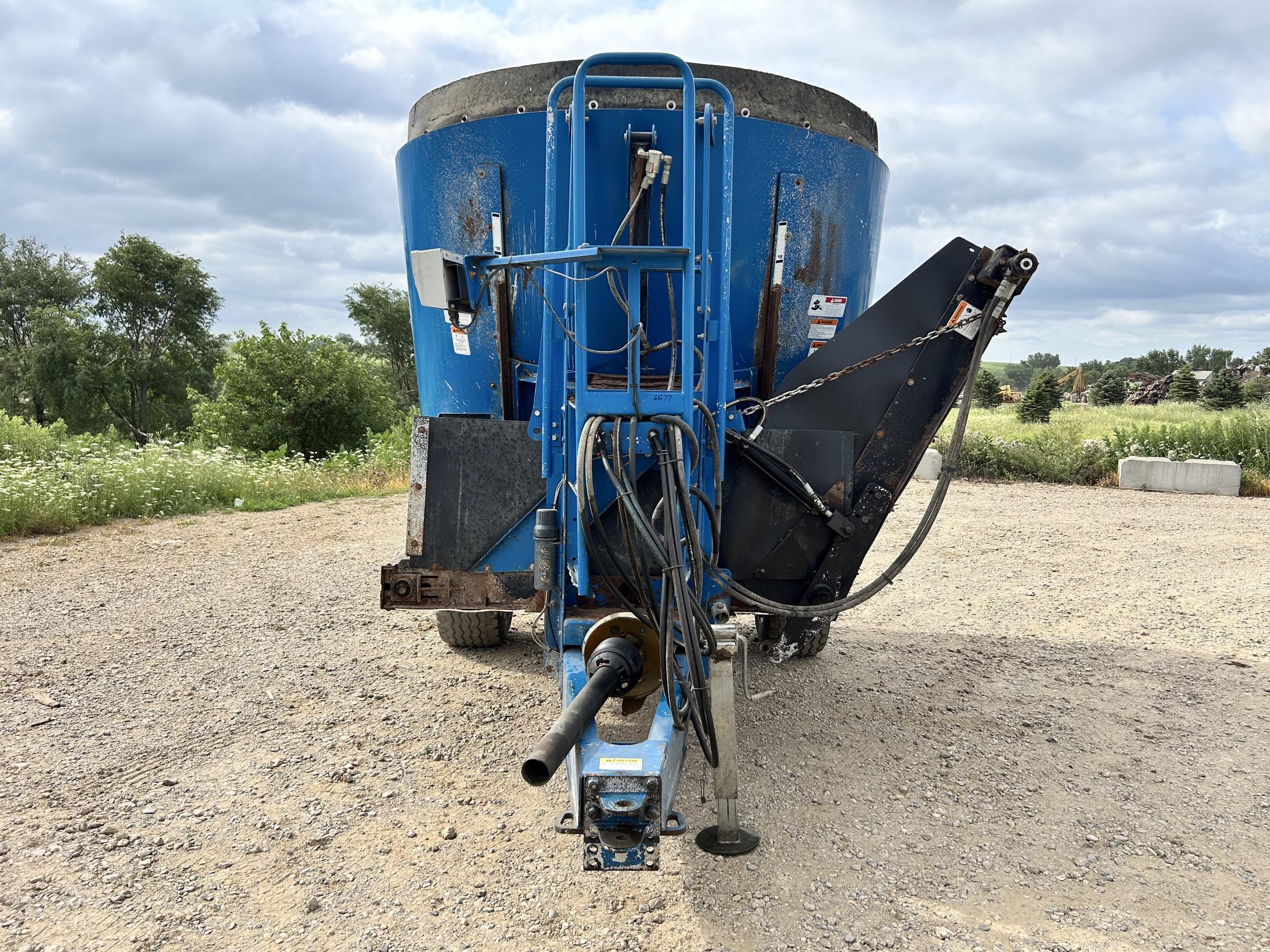 SAC/Jaylor 3546 Vertical Feed Mixer - Image 2