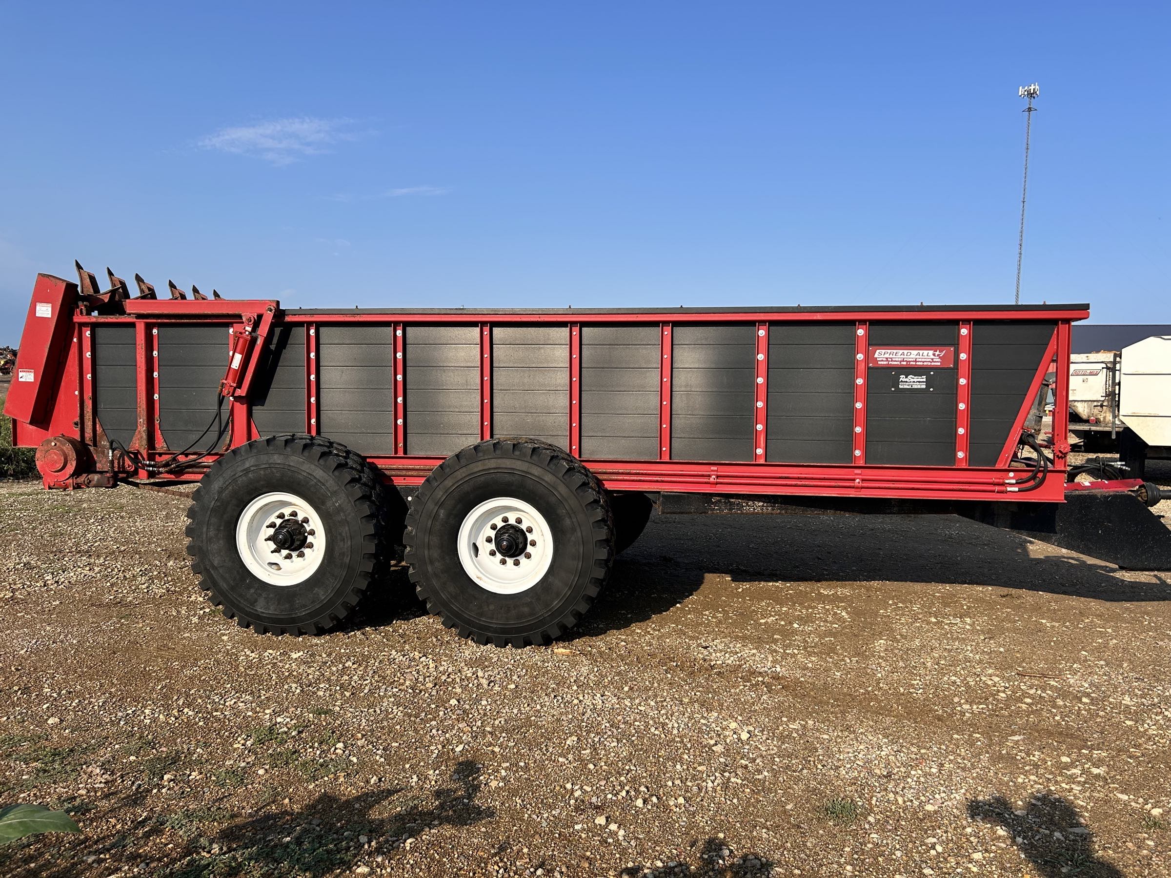 Spread-All TR22T Manure Spreader - Image 4