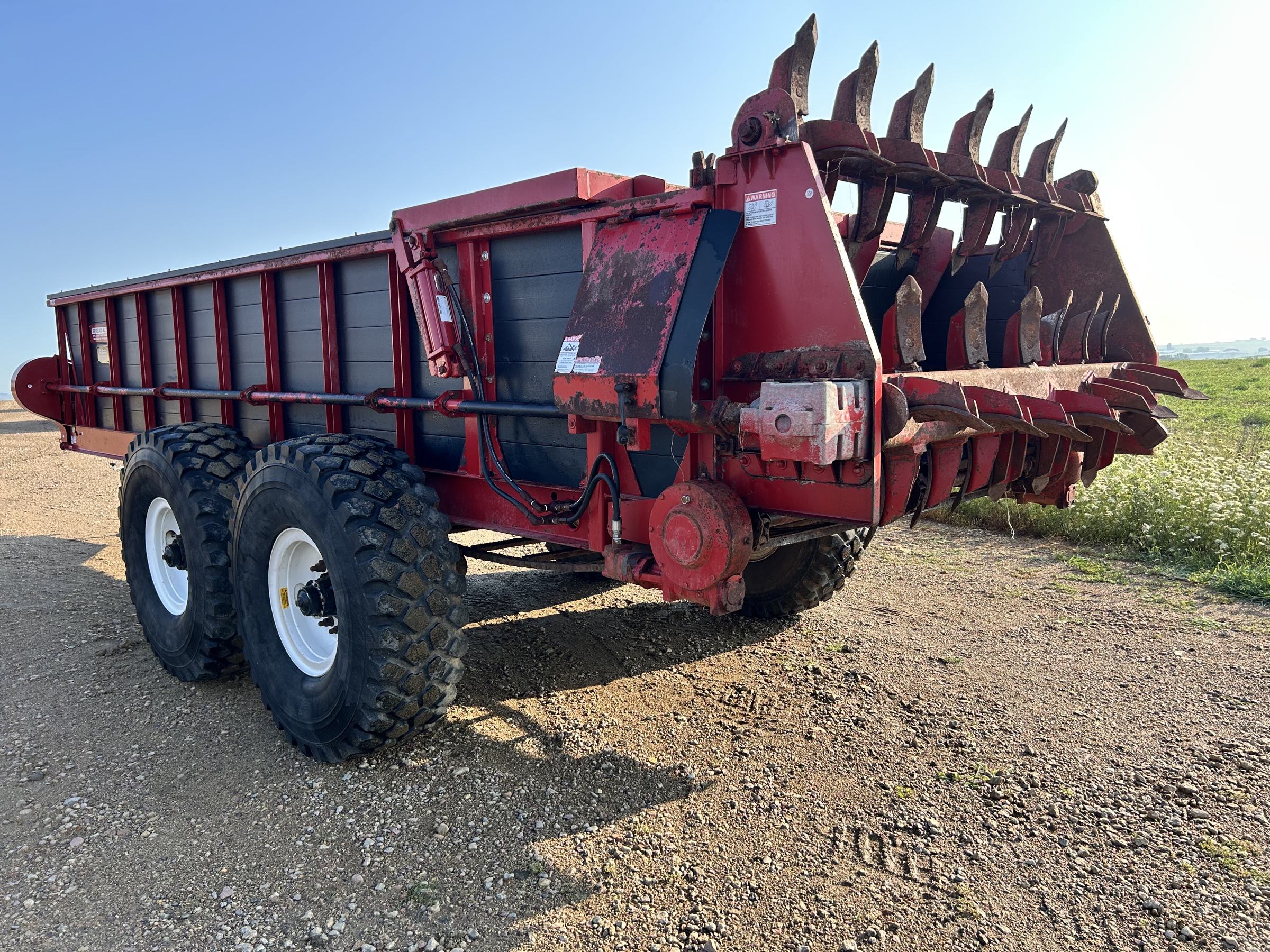 Spread-All TR22T Manure Spreader - Image 7