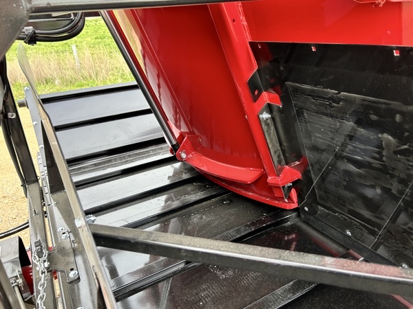 Supreme 600T Vertical Feed Mixer