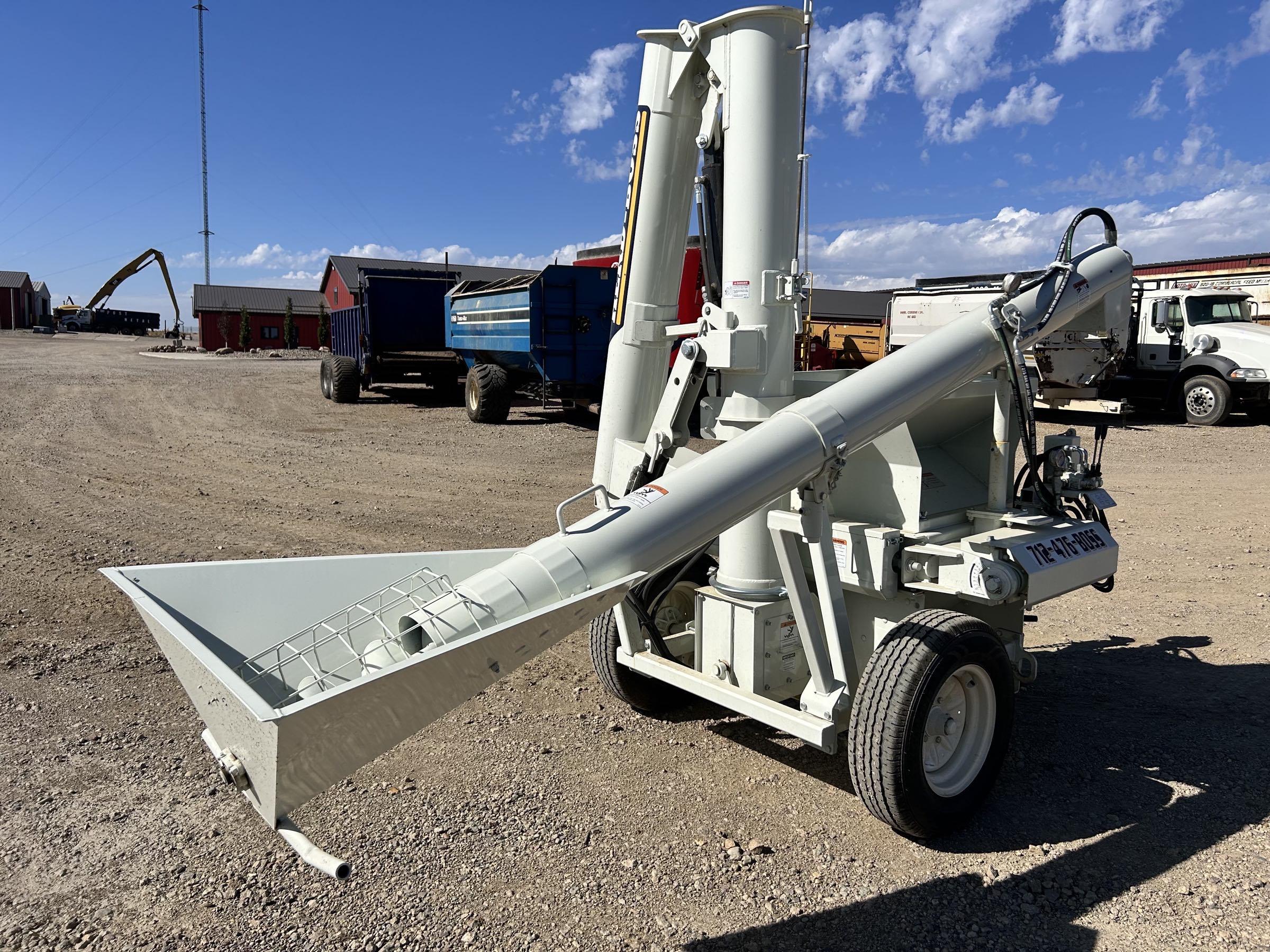 ***New*** Herd-Boss / Renn RMC24 Roller Mill - Image 5