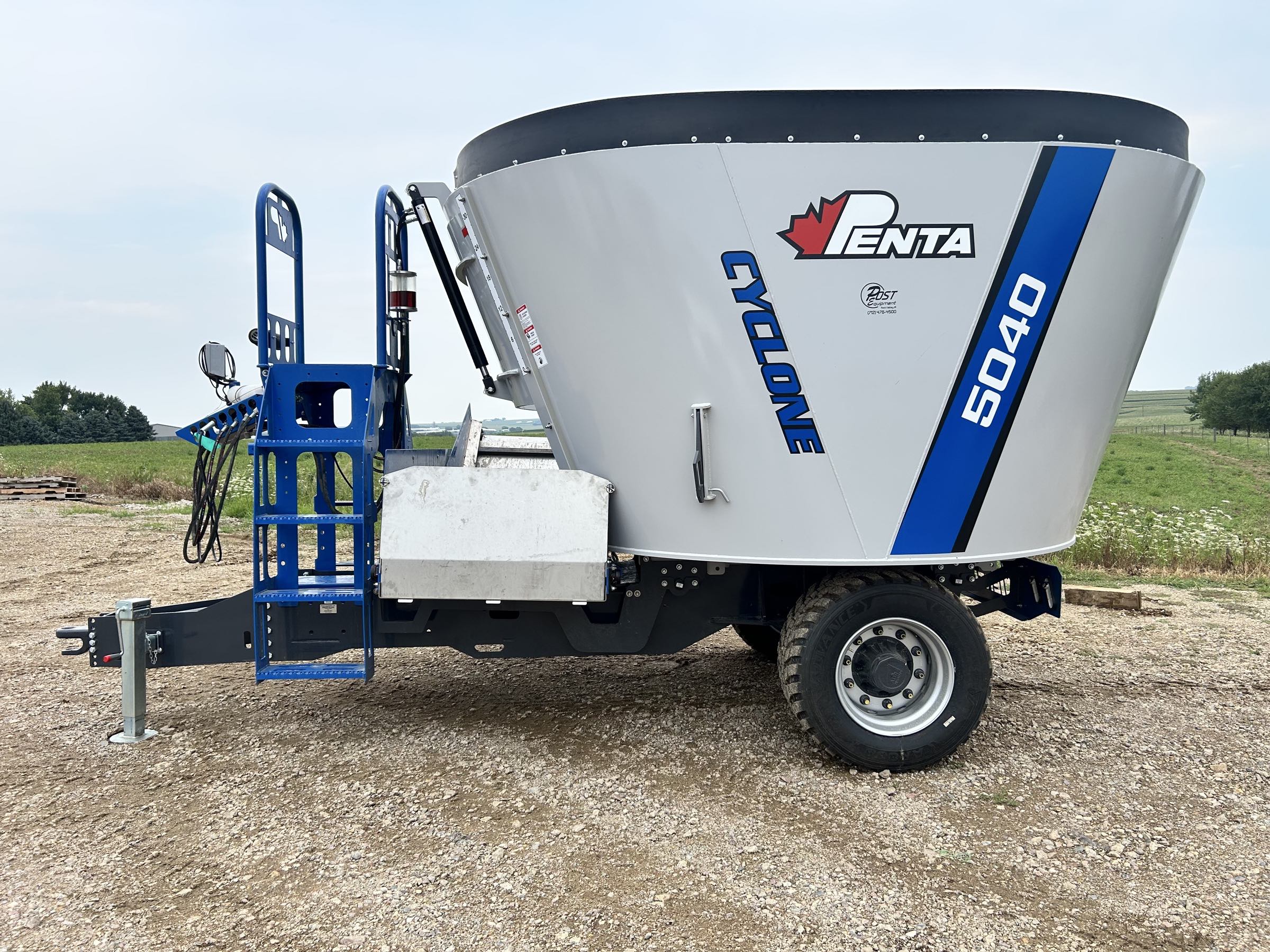 ***New*** Penta 5040 Vertical Feed Mixer - Image 8