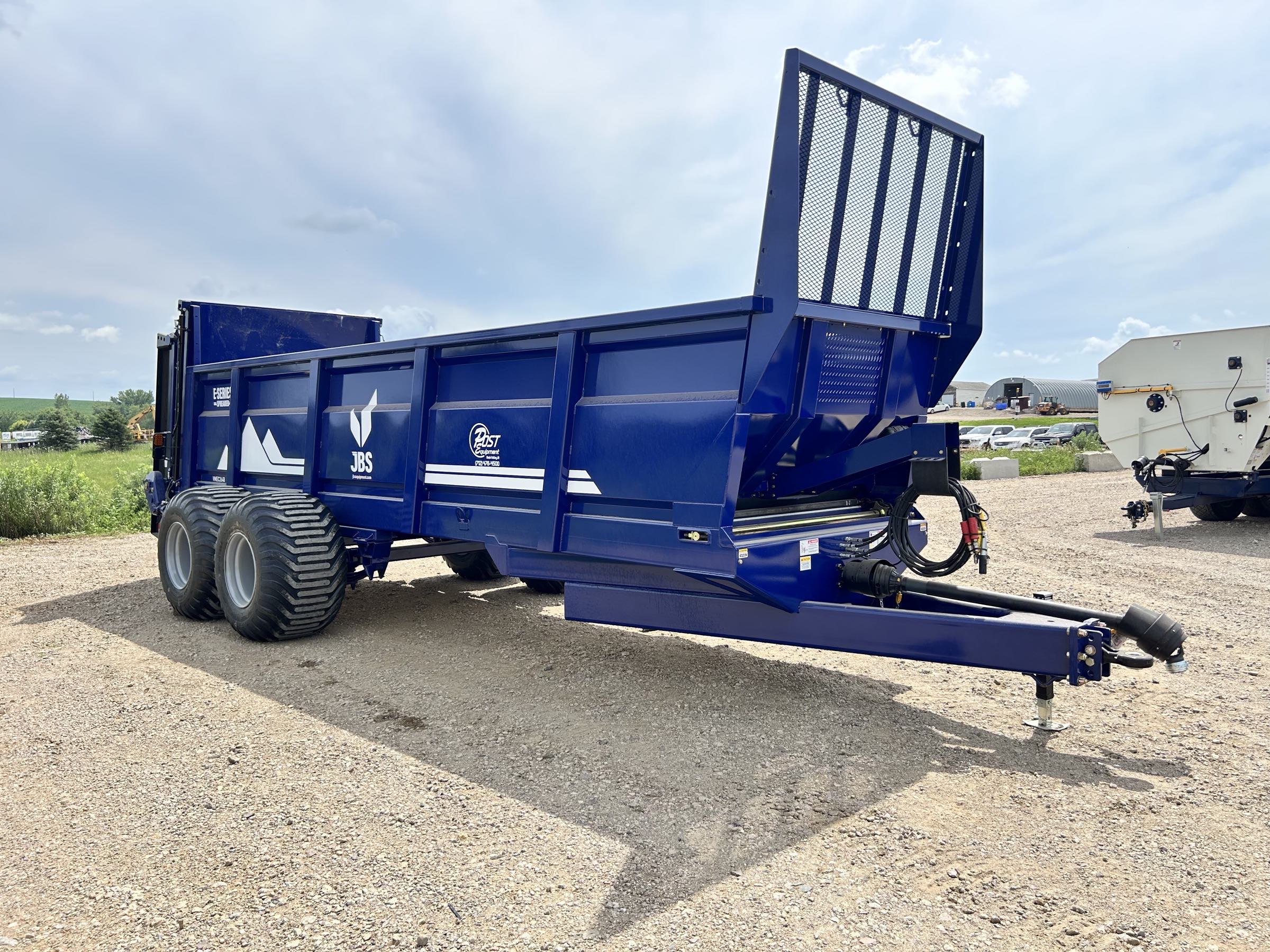 ***NEW*** JBS 2648-4.0 Manure Spreader - Image 3