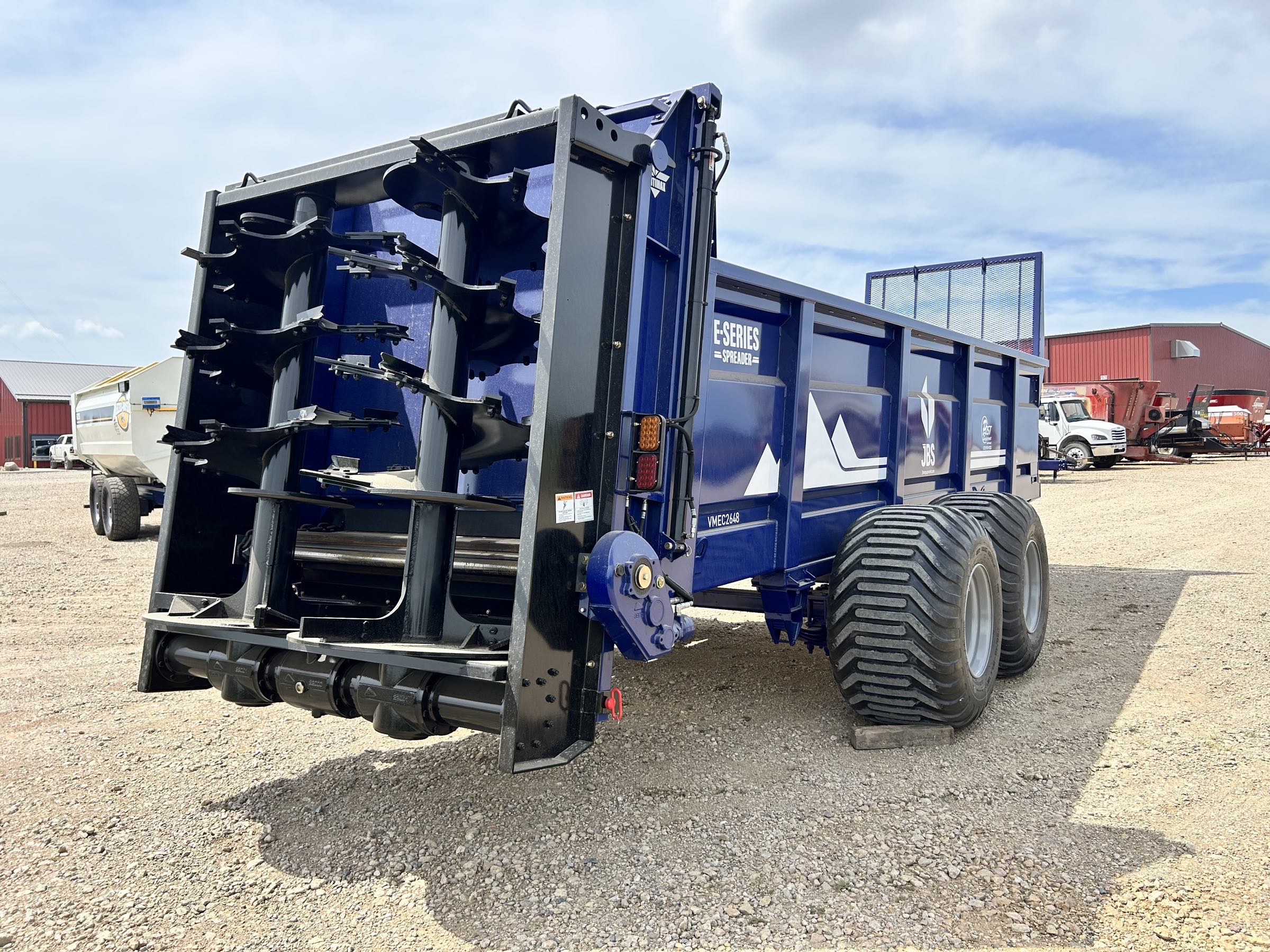 ***NEW*** JBS 2648-4.0 Manure Spreader - Image 5