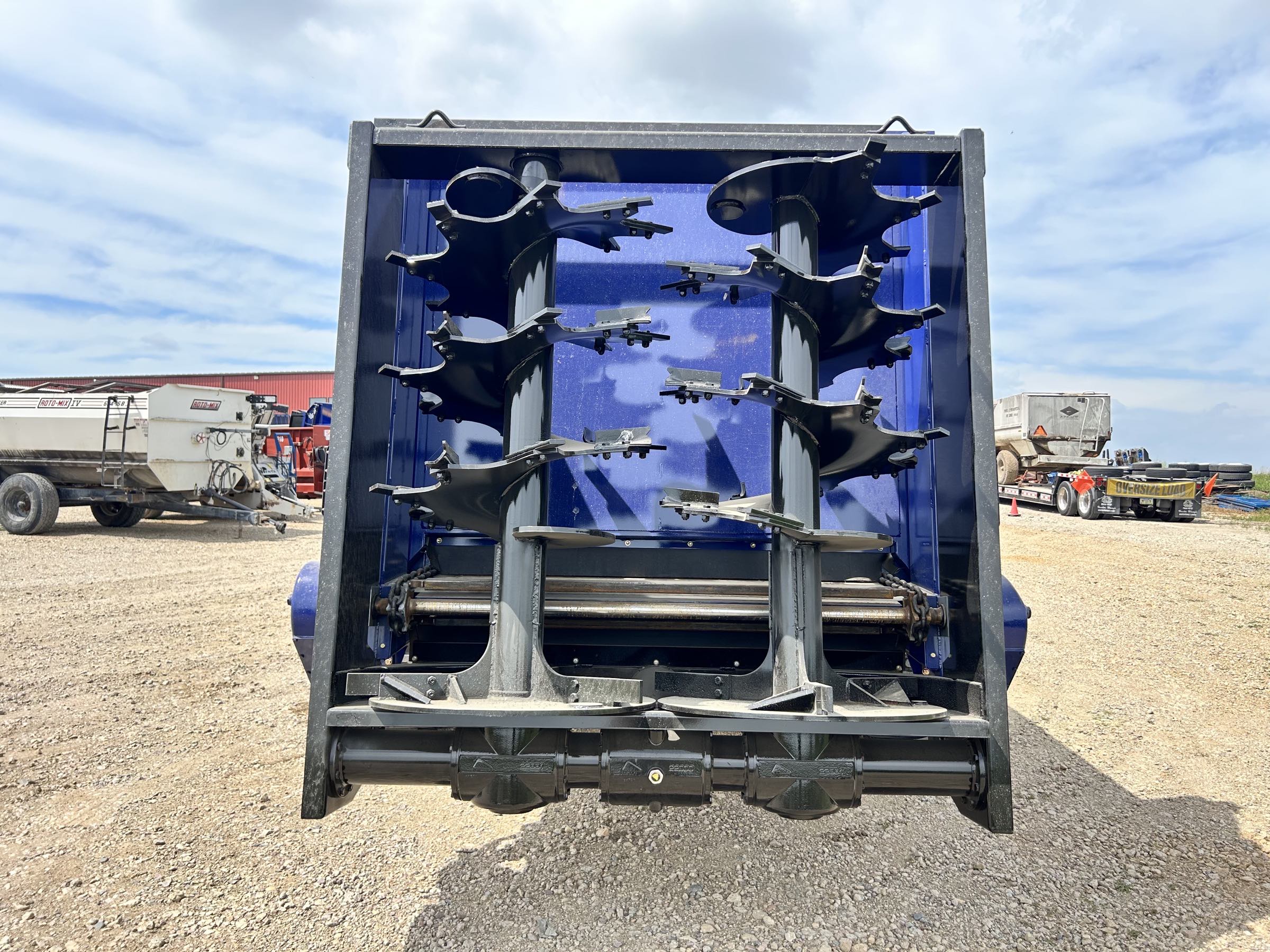 ***NEW*** JBS 2648-4.0 Manure Spreader - Image 6