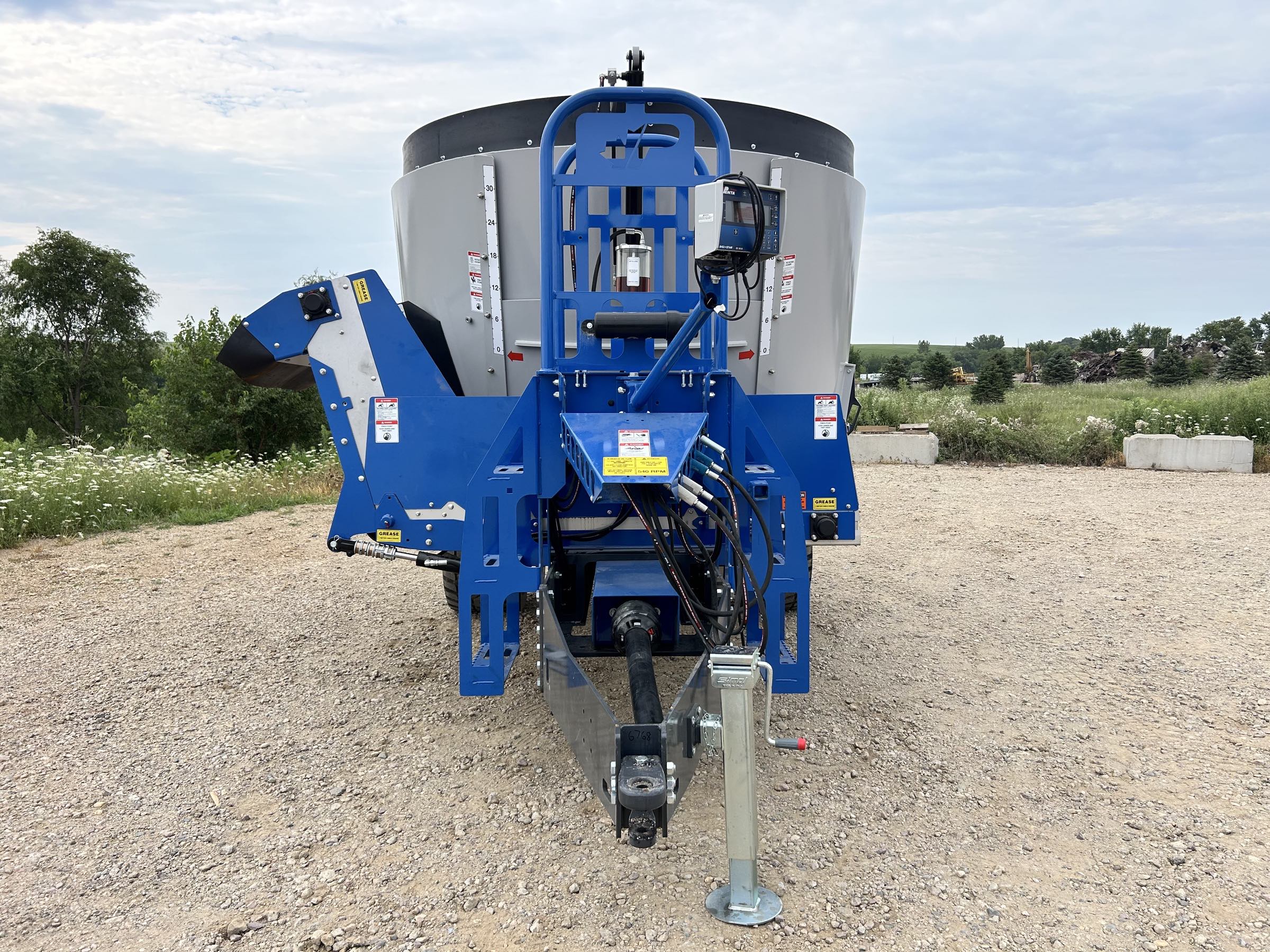 ***NEW*** Penta 4540 Vertical Feed Mixer - Image 2