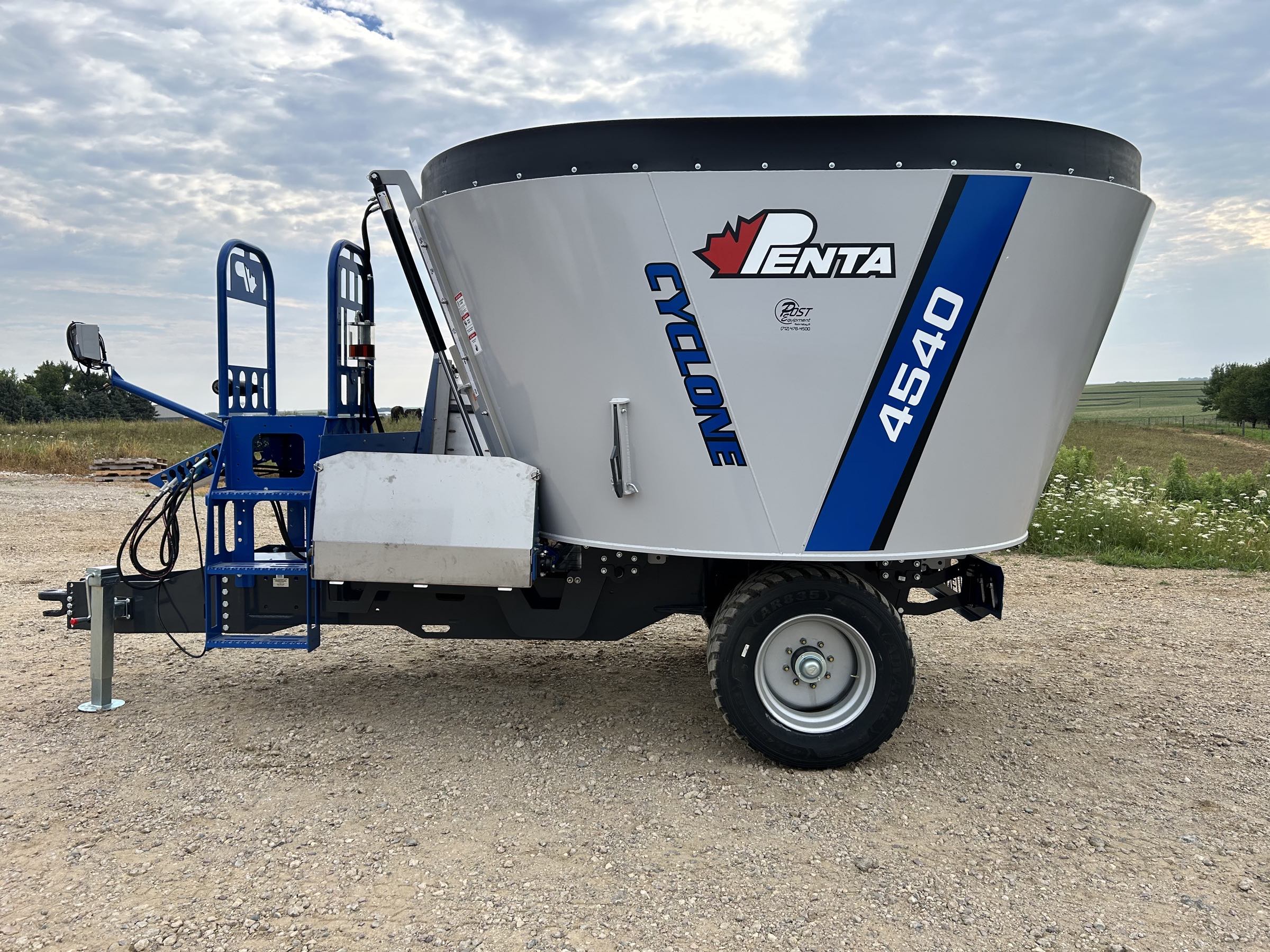 ***NEW*** Penta 4540 Vertical Feed Mixer - Image 8