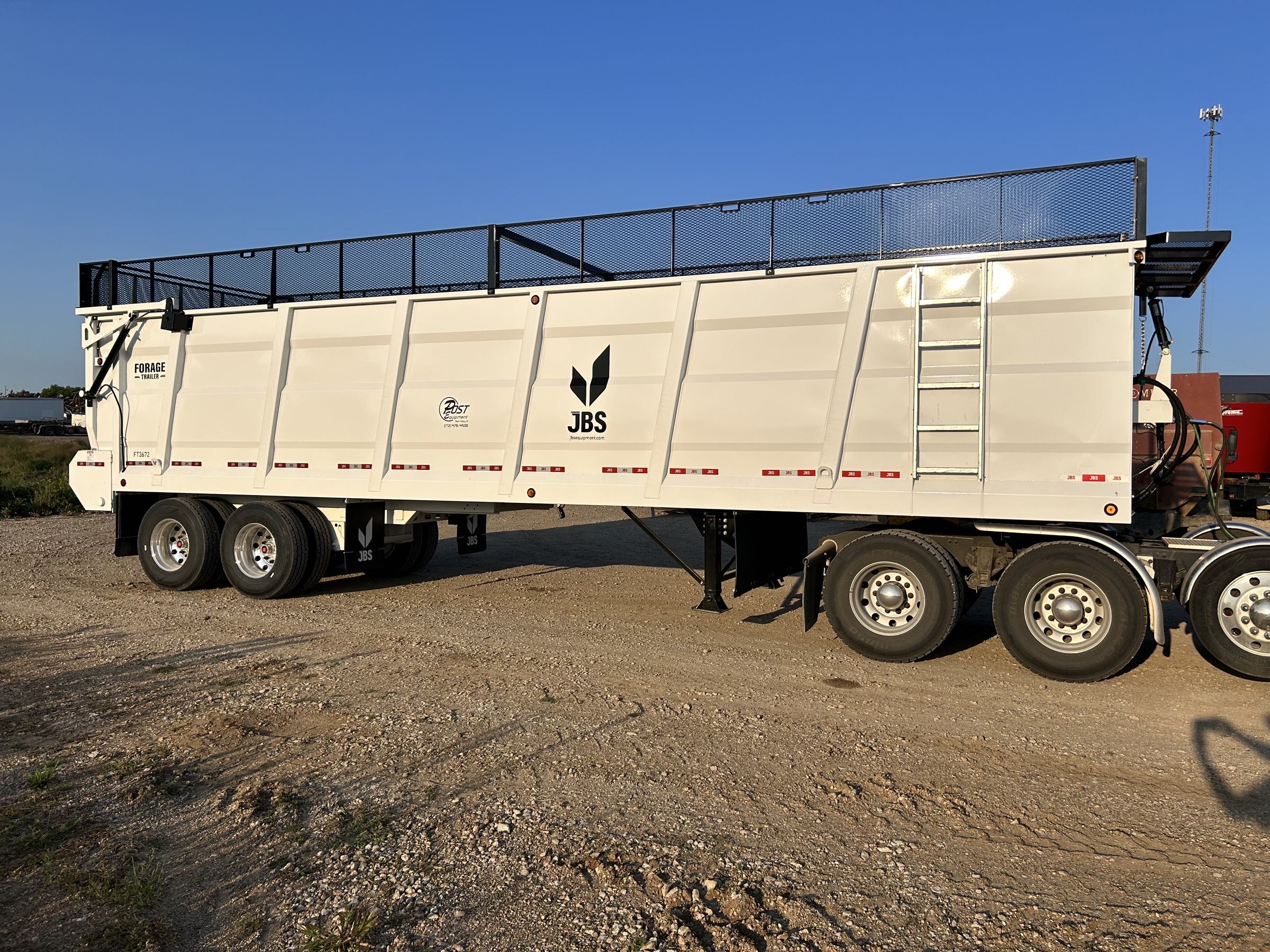 ***NEW*** JBS 3648 Silage/Forage Trailer - Image 4