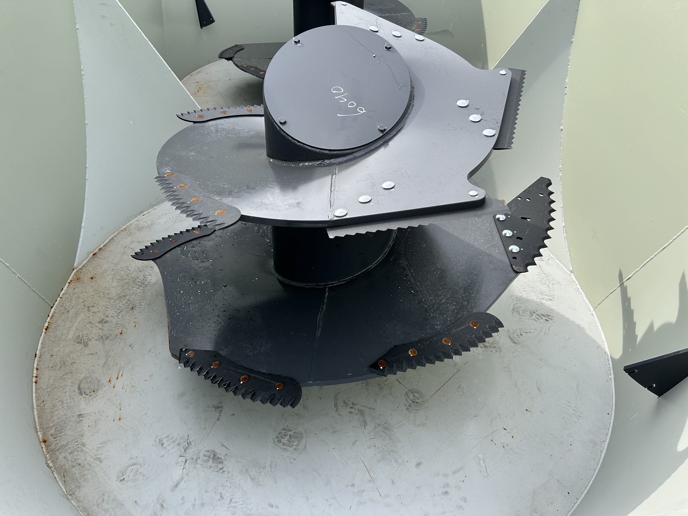 ***NEW*** Penta 6040 Vertical Feed Mixer - Image 10