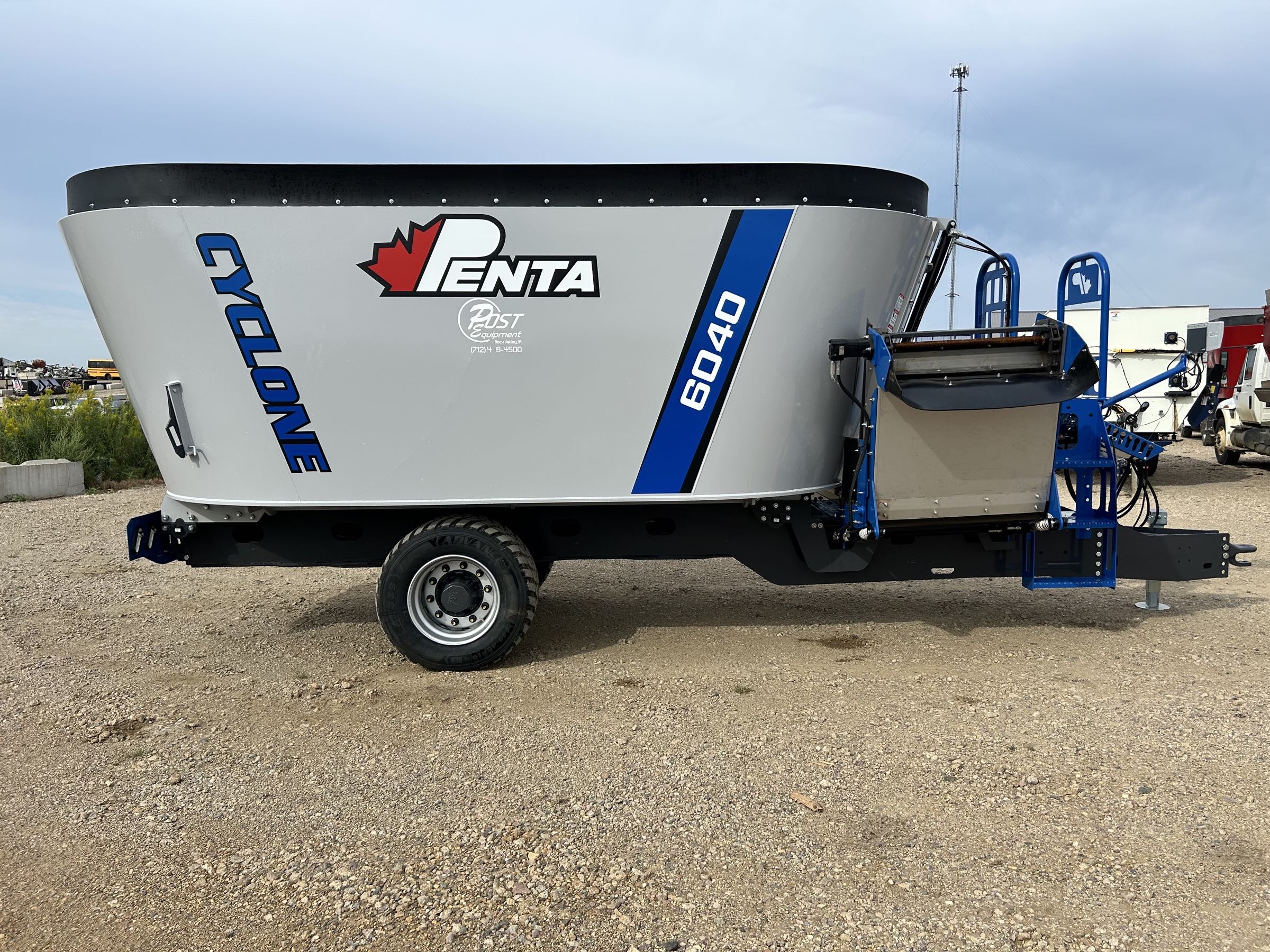 ***NEW*** Penta 6040 Vertical Feed Mixer - Image 4