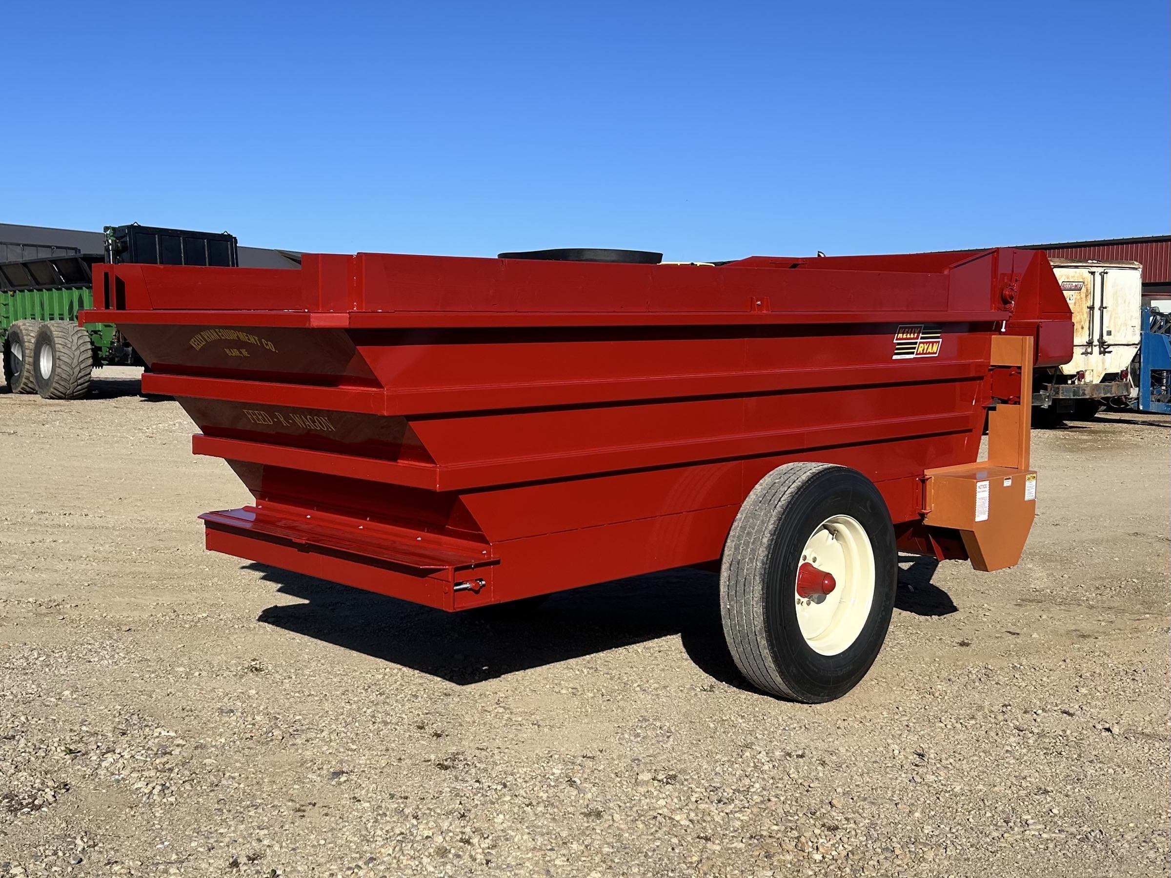 ***NEW*** Kelly Ryan 5x12 Feed Wagon - Image 5