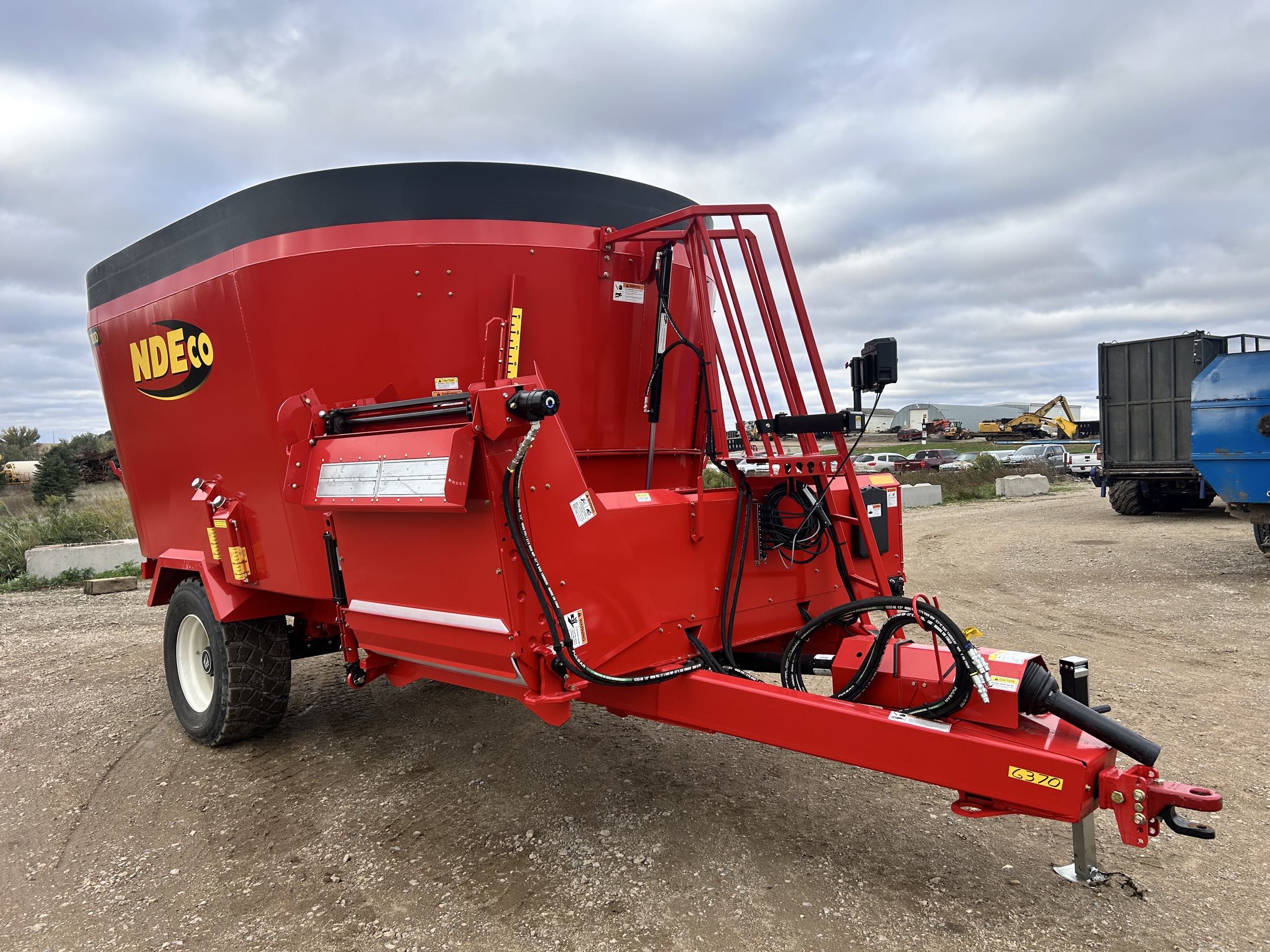 ***NEW*** NDEco U700D Vertical Feed Mixer - Image 3